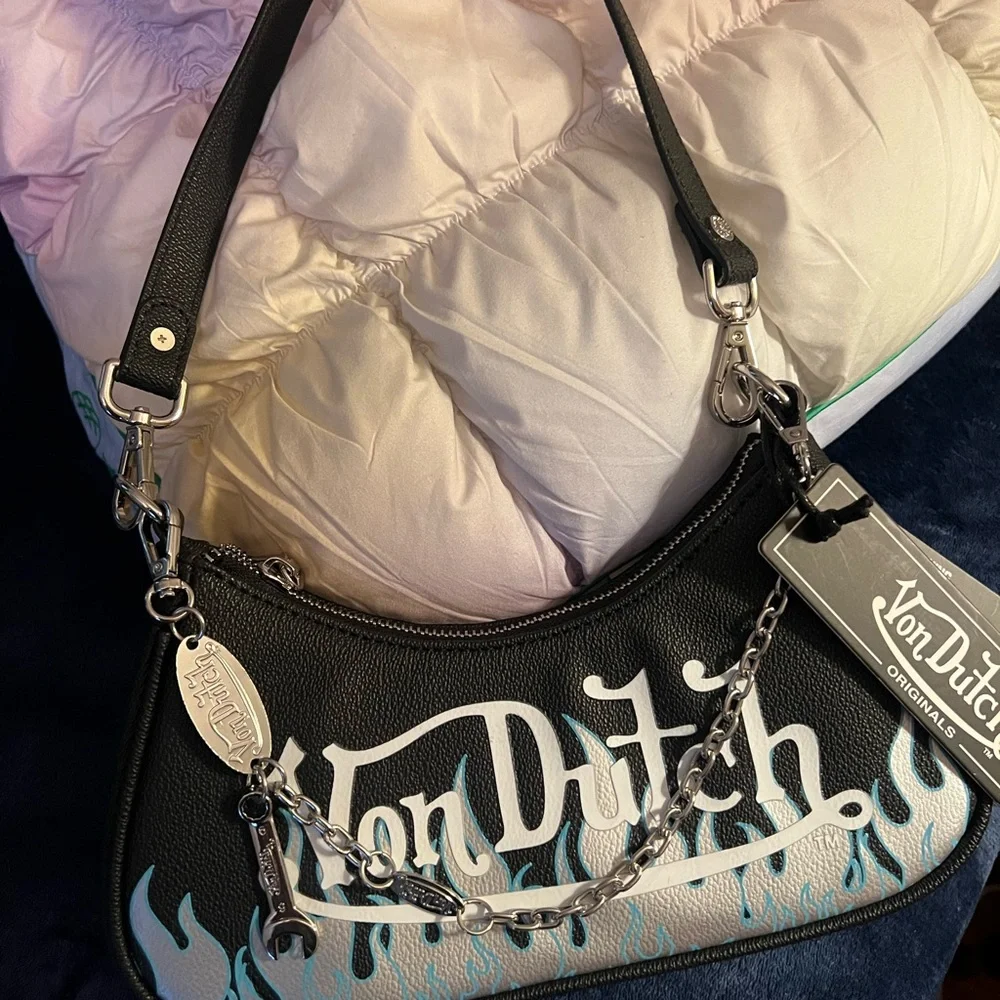 NWT Von Dutch Black and Blue flame print Shoulder Bag with silver Chain - Picture 7 of 8